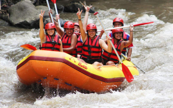 Perbedaan Rafting di Ayung Ubud dengan Telaga Waja Karangasem